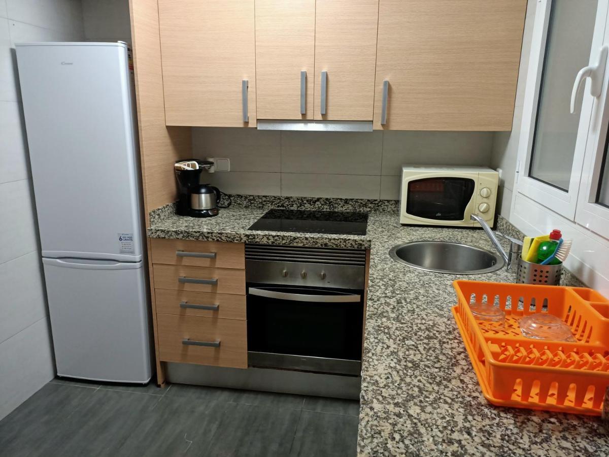 Piso Jover Alojamiento Para Mayores De 25 Anos !! Lloret de Mar Exteriör bild
